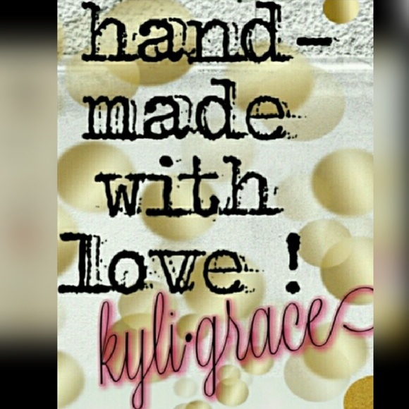 New Light Rose Color Iridescent Quartz Bracelet - Picture 3 of 7